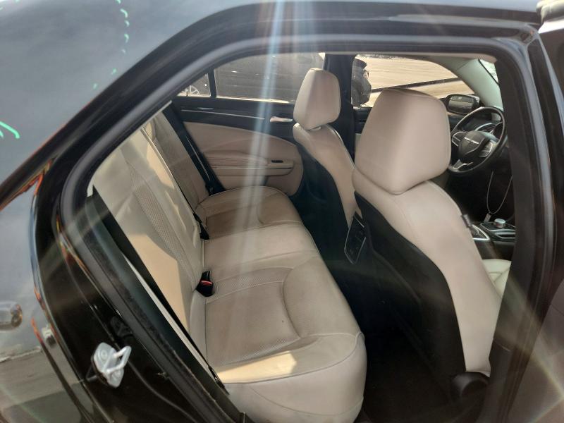 46132336 :رقم المزاد ، 2C3CCAKG0JH149093 vin ، 2018 Chrysler 300 مزاد بيع