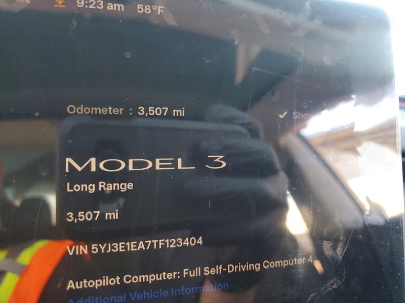 2026 Tesla Model 3 მანქანა იყიდება აუქციონზე, vin: 5YJ3E1EA7TF123404, აუქციონის ნომერი: 45826876