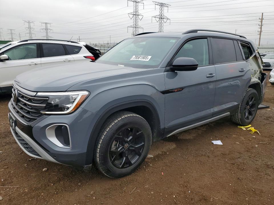 79581905 :رقم المزاد ، 1V2CR2CAXSC572163 vin ، 2025 Volkswagen Atlas مزاد بيع