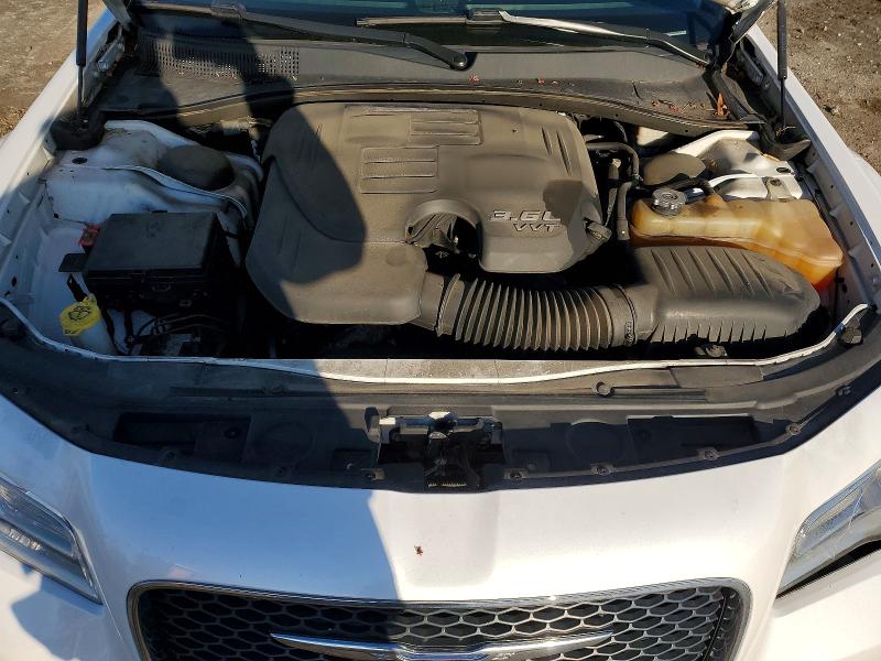 46731096 :رقم المزاد ، 2C3CCAAG9FH815554 vin ، 2015 Chrysler 300 مزاد بيع
