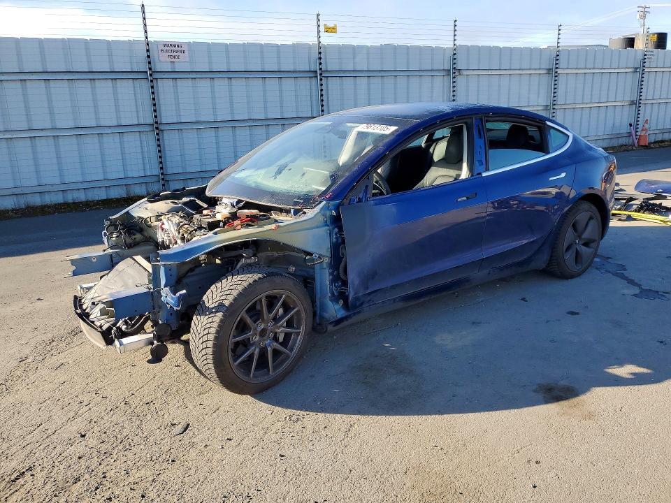 Продажа на аукционе авто 2020 Tesla Model 3, vin: 5YJ3E1EAXLF644617, номер лота: 79613105