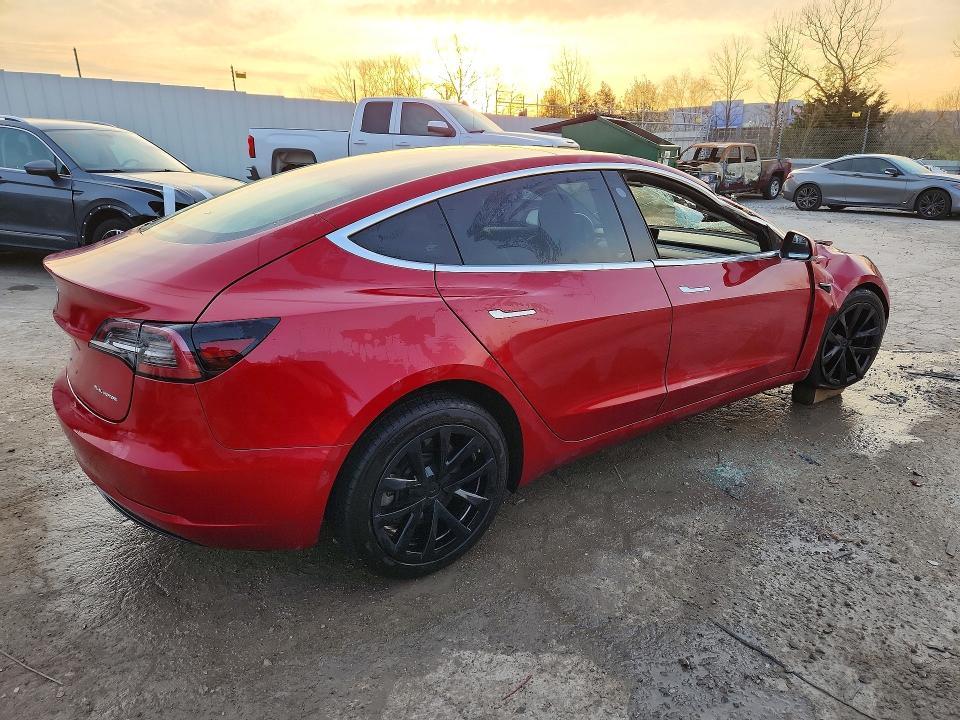 2018 Tesla Model 3 მანქანა იყიდება აუქციონზე, vin: 5YJ3E1EBXJF120020, აუქციონის ნომერი: 46579696