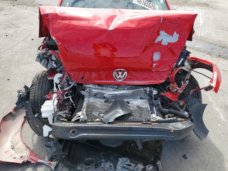 46165526 :رقم المزاد ، 3VWF17AT3HM628956 vin ، 2017 Volkswagen Beetle مزاد بيع
