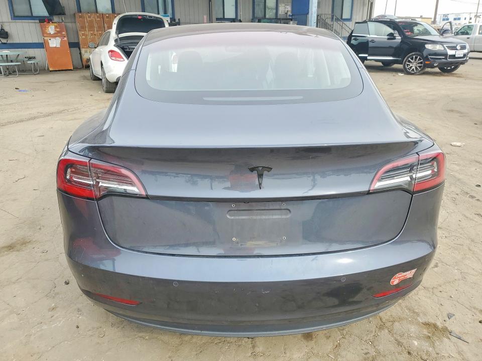 Продаж на аукціоні авто 2018 Tesla Model 3, vin: 5YJ3E1EA9JF035385, номер лоту: 47906696