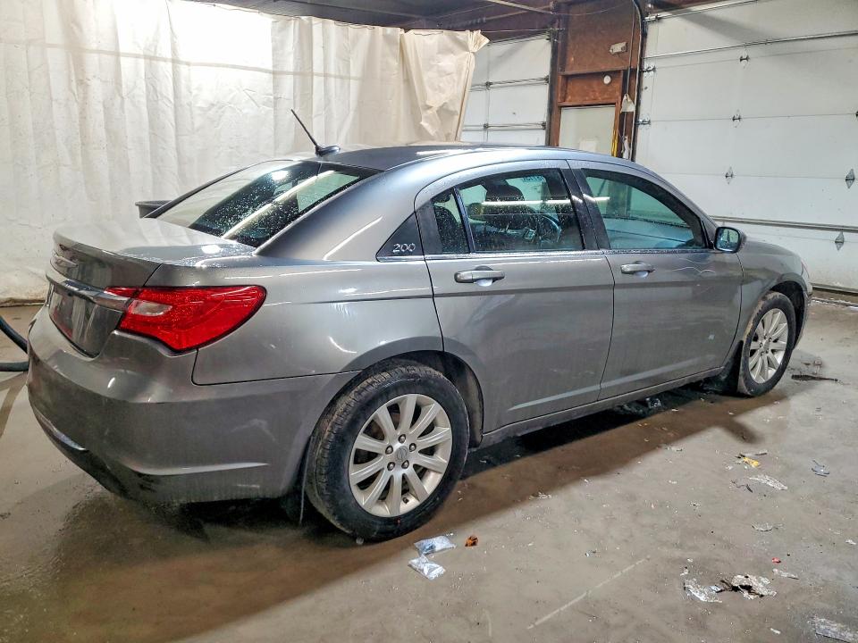 Продажа на аукционе авто 2013 Chrysler 200, vin: 1C3CCBBBXDN568221, номер лота: 79818115
