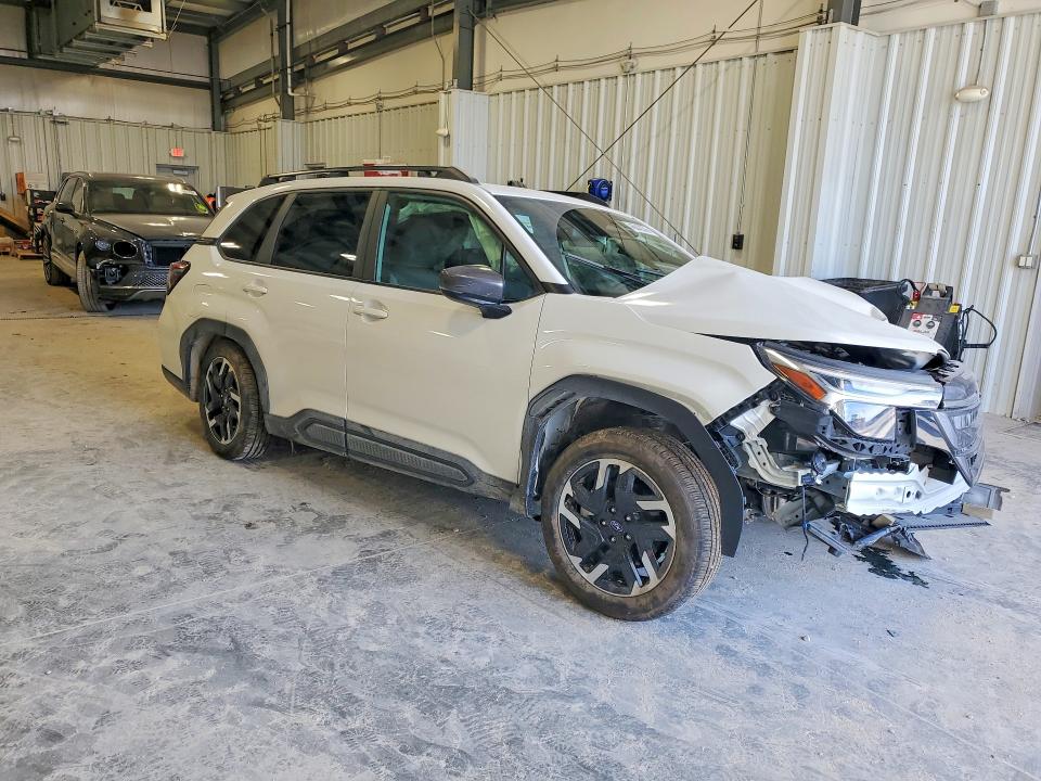 2026 Subaru Forester მანქანა იყიდება აუქციონზე, vin: 4S4SLDR60T3015501, აუქციონის ნომერი: 46843576