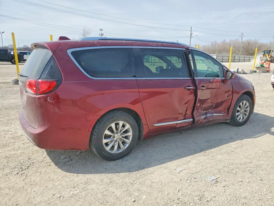 47536286 :رقم المزاد ، 2C4RC1BG6JR290394 vin ، 2018 Chrysler Pacifica مزاد بيع