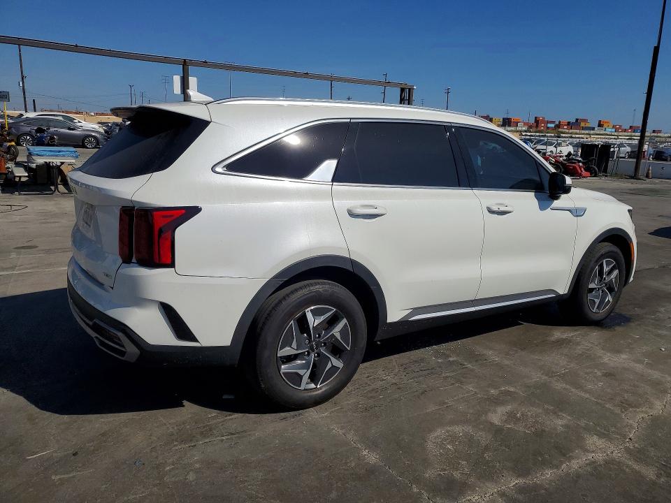 46934676 :رقم المزاد ، KNDRH4LG1P5198858 vin ، 2023 Kia Sorento Hybrid مزاد بيع