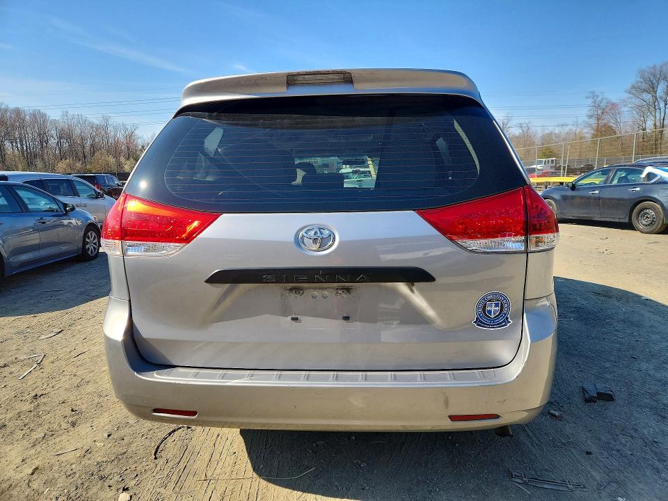 Aukcja sprzedaży 2011 Toyota Sienna, vin: 5TDKA3DC7BS008270, numer aukcji: 46261366