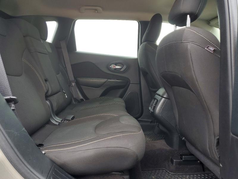 79540545 :رقم المزاد ، 1C4PJMCS4GW276396 vin ، 2016 Jeep Cherokee مزاد بيع