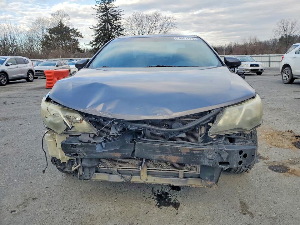 79481785 :رقم المزاد ، 4T1BF1FK4EU428154 vin ، 2014 Toyota Camry مزاد بيع