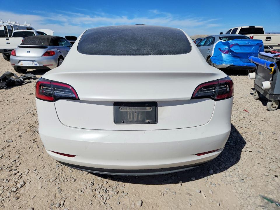 2022 Tesla Model 3 მანქანა იყიდება აუქციონზე, vin: 5YJ3E1EB8NF233499, აუქციონის ნომერი: 47181296