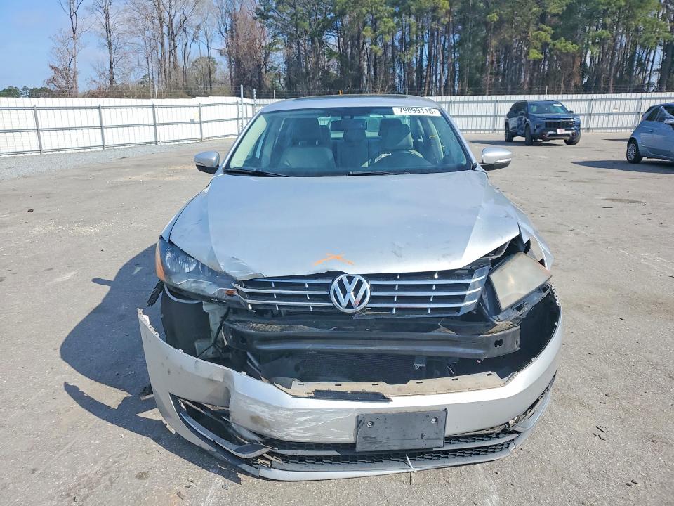 79899115 :رقم المزاد ، 1VWCT7A33EC015603 vin ، 2014 Volkswagen Passat مزاد بيع