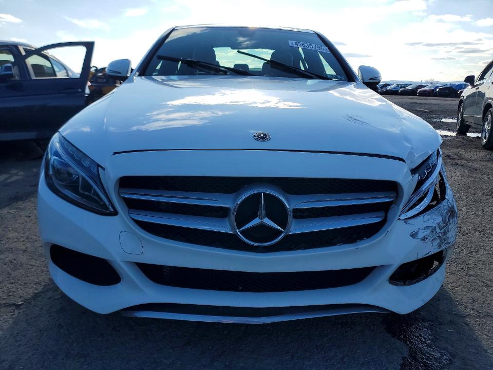 46635796 :رقم المزاد ، WDDWF4KB6JR411078 vin ، 2018 Mercedes-benz C مزاد بيع