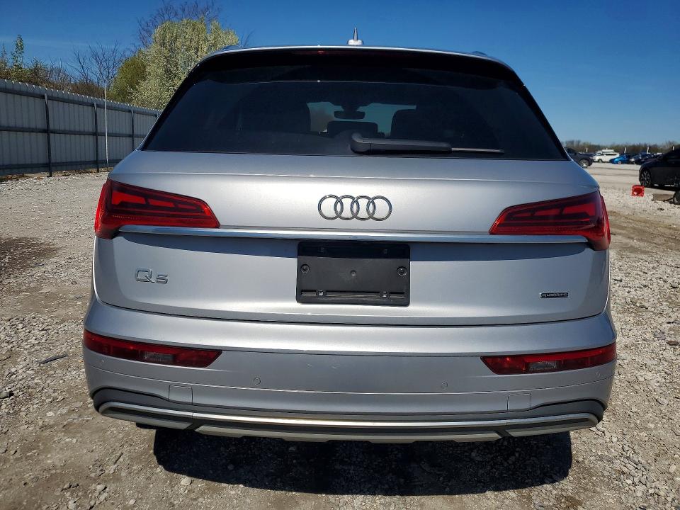 79041595 :رقم المزاد ، WA1CAAFY8M2057970 vin ، 2021 Audi Q5 مزاد بيع