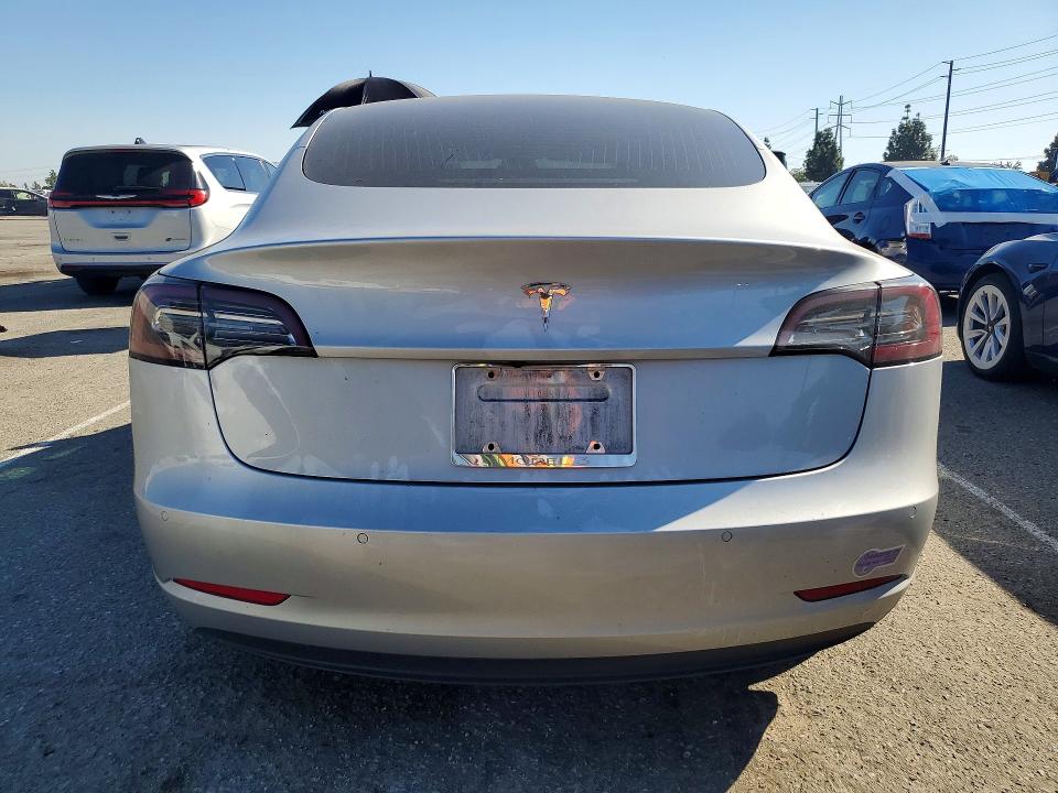 Продаж на аукціоні авто 2018 Tesla Model 3, vin: 5YJ3E1EB5JF100581, номер лоту: 46980056