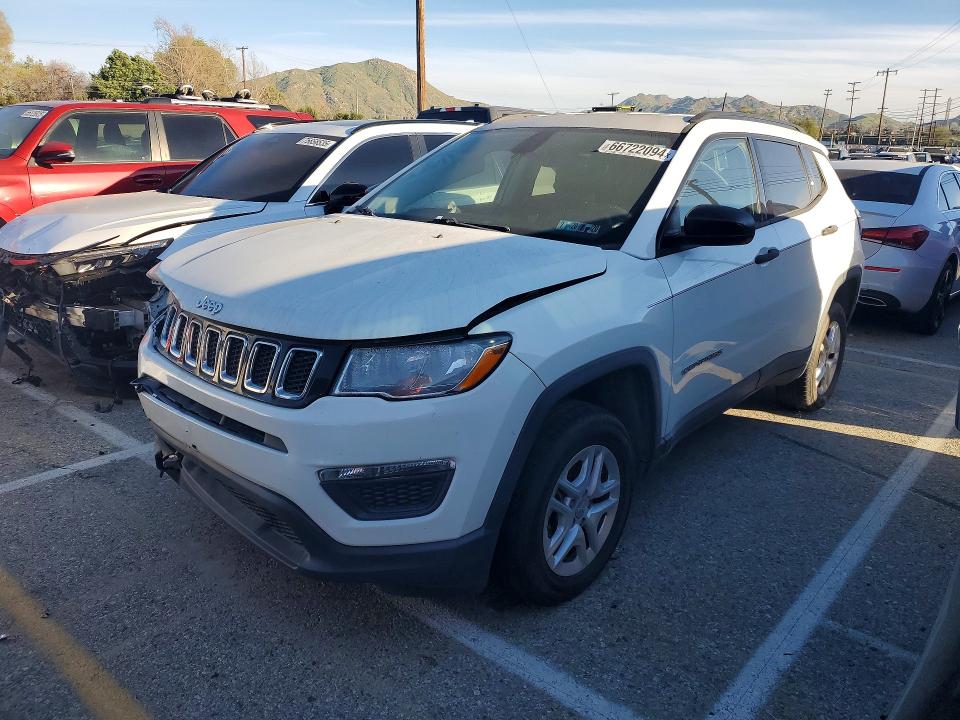 66722094 :رقم المزاد ، 3C4NJDAB7JT191284 vin ، 2018 Jeep Compass مزاد بيع