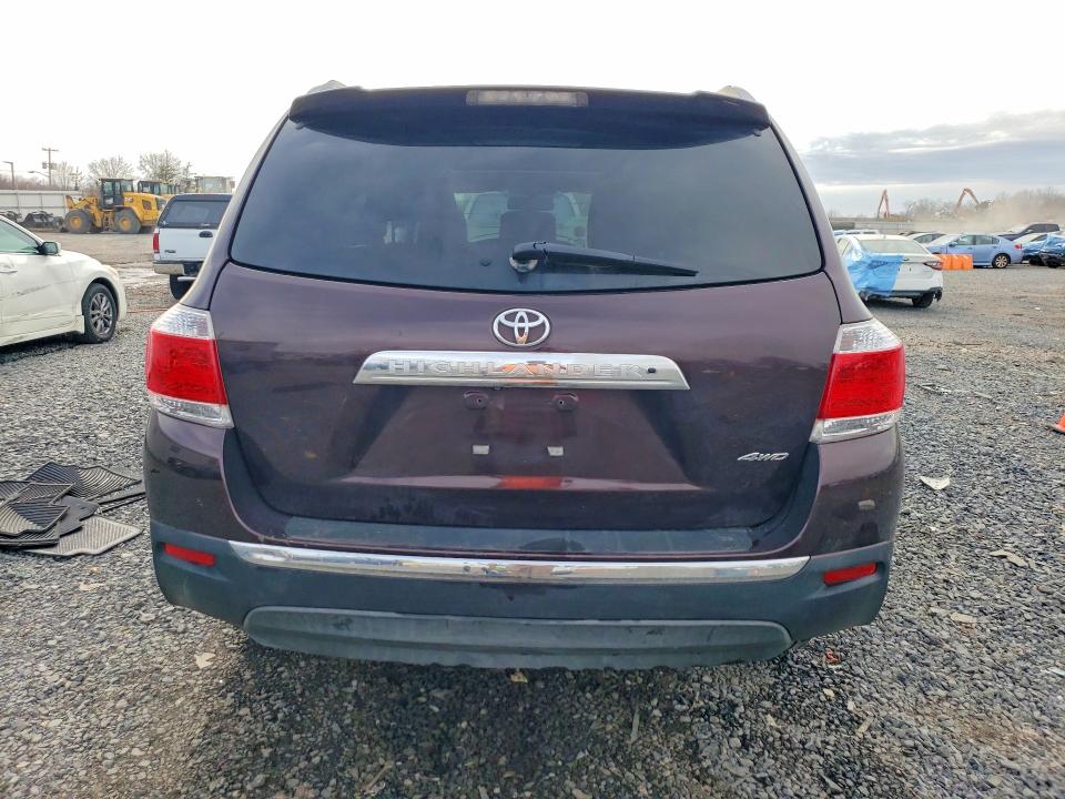 47024366 :رقم المزاد ، 5TDDK3EH4CS146298 vin ، 2012 Toyota Highlander مزاد بيع