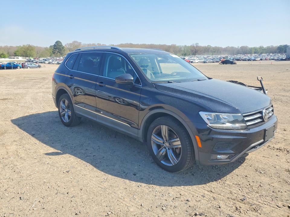 Продажа на аукционе авто 2020 Volkswagen Tiguan, vin: 3VV2B7AXXLM162616, номер лота: 46324096