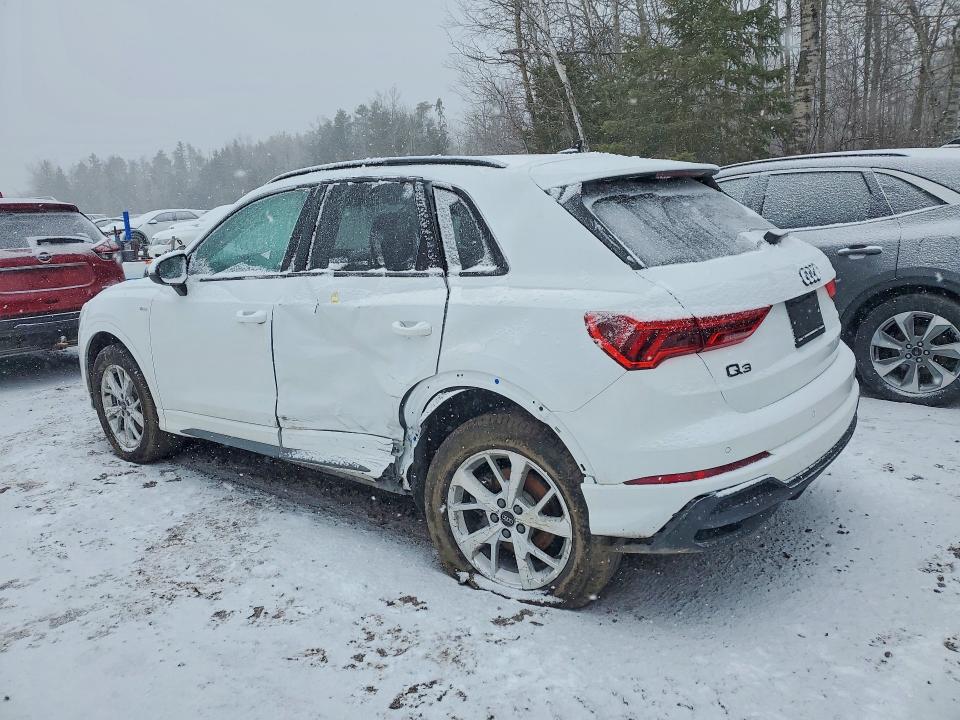 45928306 :رقم المزاد ، WA1DECF30S1033626 vin ، 2025 Audi Q3 مزاد بيع