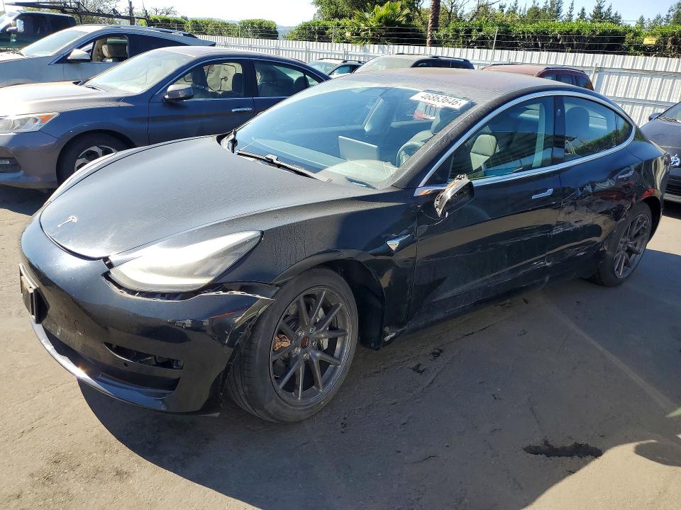 Продажа на аукционе авто 2018 Tesla Model 3, vin: 5YJ3E1EA4JF032359, номер лота: 46863646
