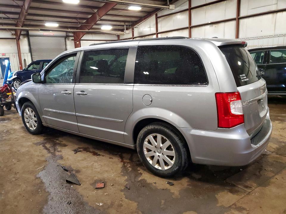 45724556 :رقم المزاد ، 2C4RC1BG4GR261730 vin ، 2016 Chrysler Town & Country مزاد بيع