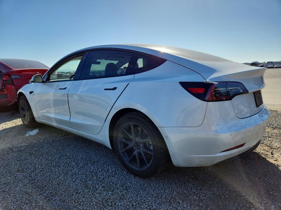 45857896 :رقم المزاد ، 5YJ3E1EB7MF013334 vin ، 2021 Tesla Model 3 مزاد بيع