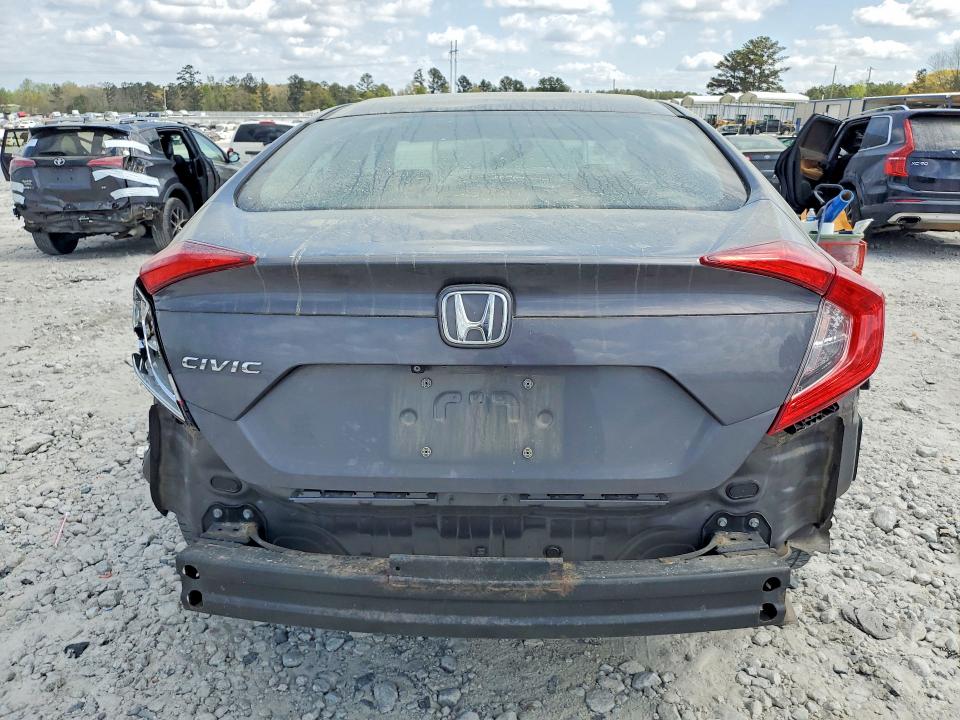 Продаж на аукціоні авто 2018 Honda Civic, vin: 2HGFC2F53JH570976, номер лоту: 47971346