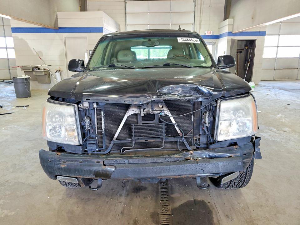 46685526 :رقم المزاد ، 1GYEK63N96R146731 vin ، 2006 Cadillac Escalade مزاد بيع