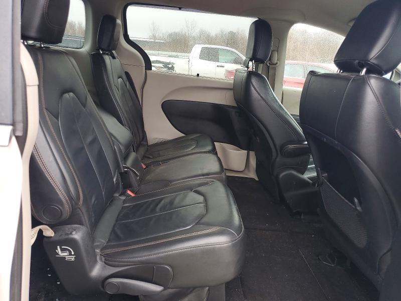 45463046 :رقم المزاد ، 2C4RC1BG4HR670635 vin ، 2017 Chrysler Pacifica مزاد بيع