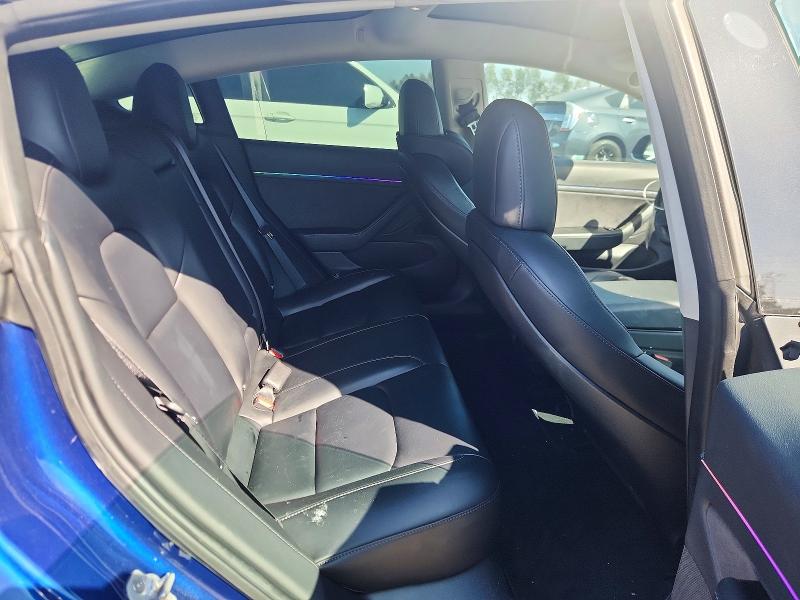 47137586 :رقم المزاد ، 5YJ3E1EA2JF164228 vin ، 2018 Tesla Model 3 مزاد بيع