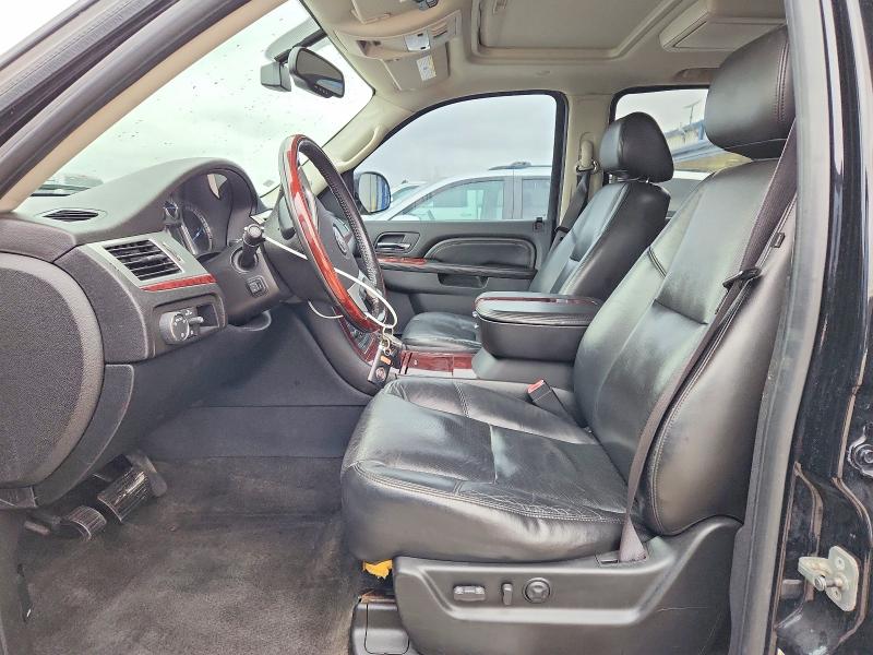 2010 Cadillac Escalade მანქანა იყიდება აუქციონზე, vin: 1GYUKCEF6AR114912, აუქციონის ნომერი: 45841826