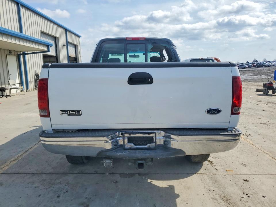 79805795 :رقم المزاد ، 1FTRX18L42NA58545 vin ، 2002 Ford F150 مزاد بيع