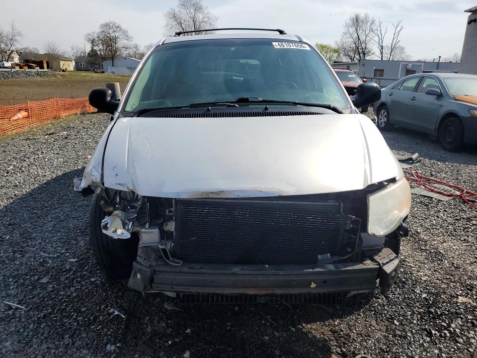 48107656 :رقم المزاد ، 2A8GP54L76R809112 vin ، 2006 Chrysler Town & Country مزاد بيع