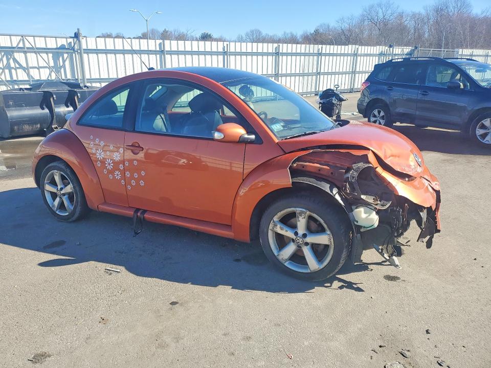 2010 Volkswagen New Beetle მანქანა იყიდება აუქციონზე, vin: 3VWPW3AG1AM006993, აუქციონის ნომერი: 41866566