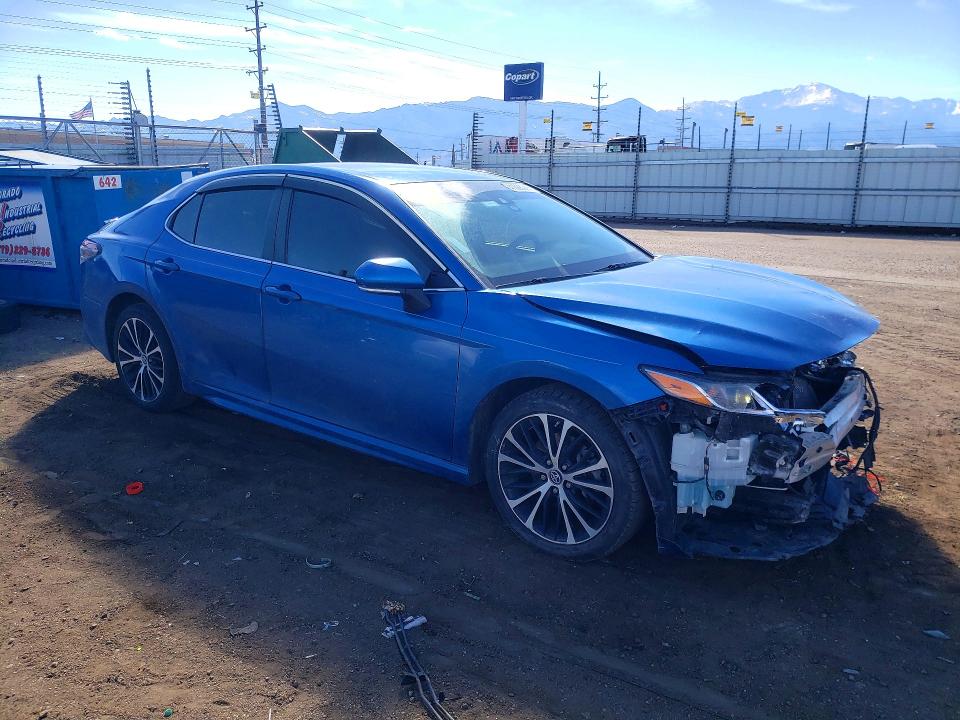 2018 Toyota Camry მანქანა იყიდება აუქციონზე, vin: 4T1B11HK5JU131139, აუქციონის ნომერი: 41626346