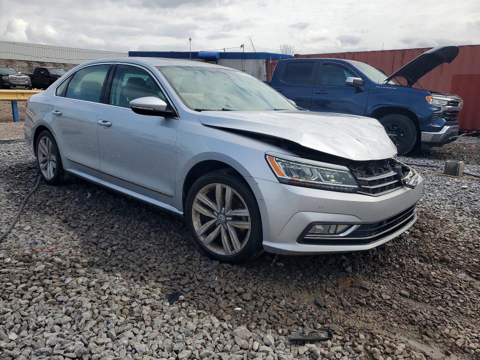 Продажа на аукционе авто 2017 Volkswagen Passat, vin: 1VWCT7A35HC060904, номер лота: 45454666