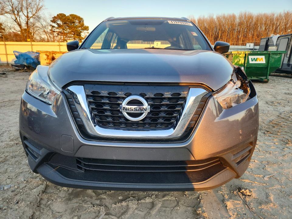 Продаж на аукціоні авто 2018 Nissan Kicks, vin: 3N1CP5CU3JL520902, номер лоту: 41976926