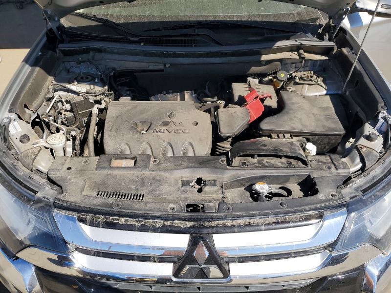 Продаж на аукціоні авто 2018 Mitsubishi Outlander, vin: JA4AD3A3XJJ004288, номер лоту: 47037176