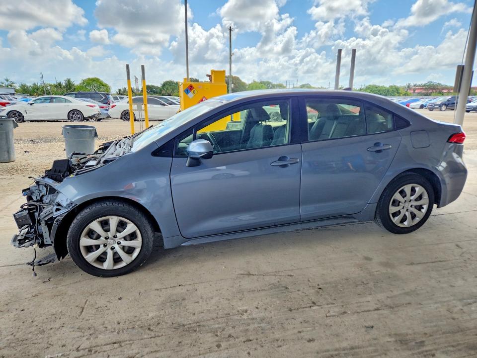 47940556 :رقم المزاد ، JTDEPMAE0N3001822 vin ، 2022 Toyota Corolla مزاد بيع