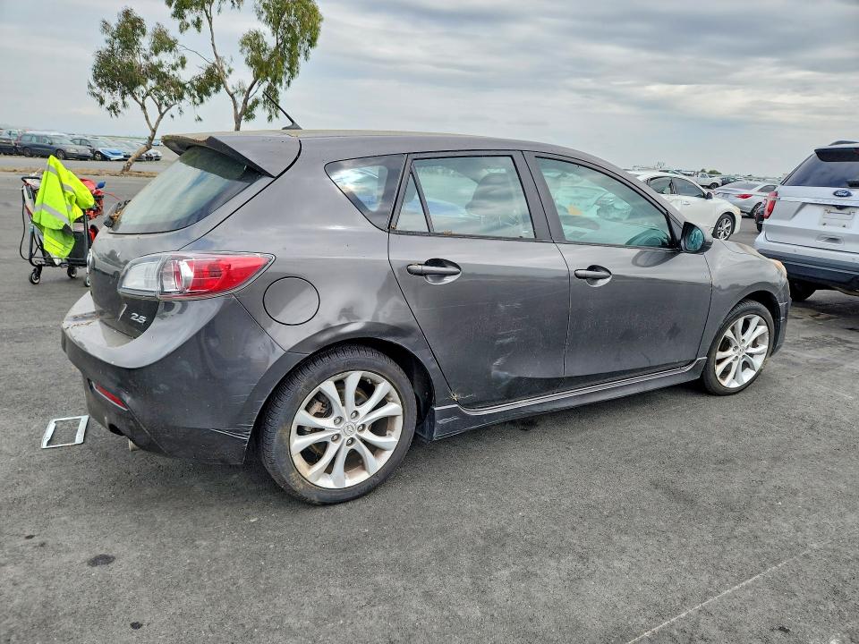48003886 :رقم المزاد ، JM1BL1K67B1428247 vin ، 2011 Mazda 3 مزاد بيع