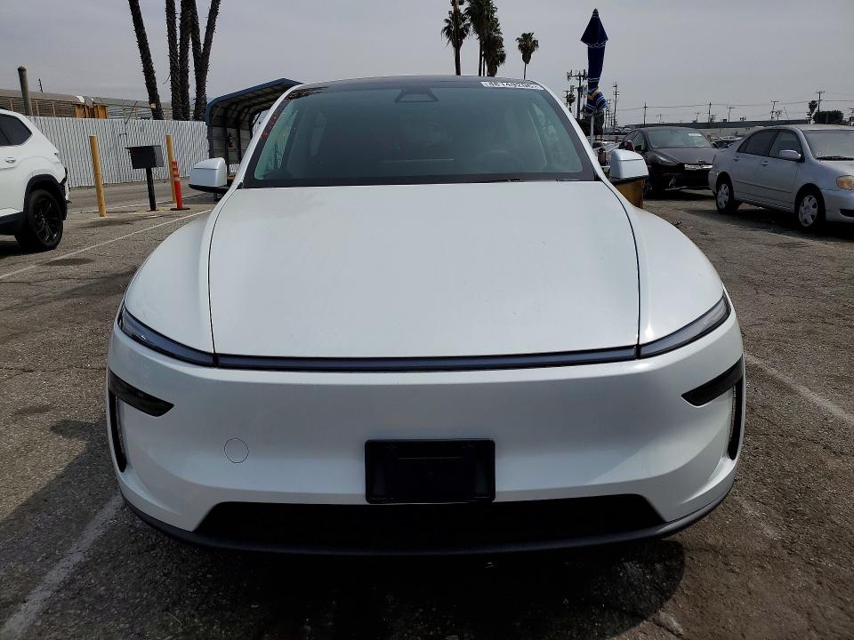48149206 :رقم المزاد ، 7SAYGDEE9TF558870 vin ، 2026 Tesla Model Y مزاد بيع