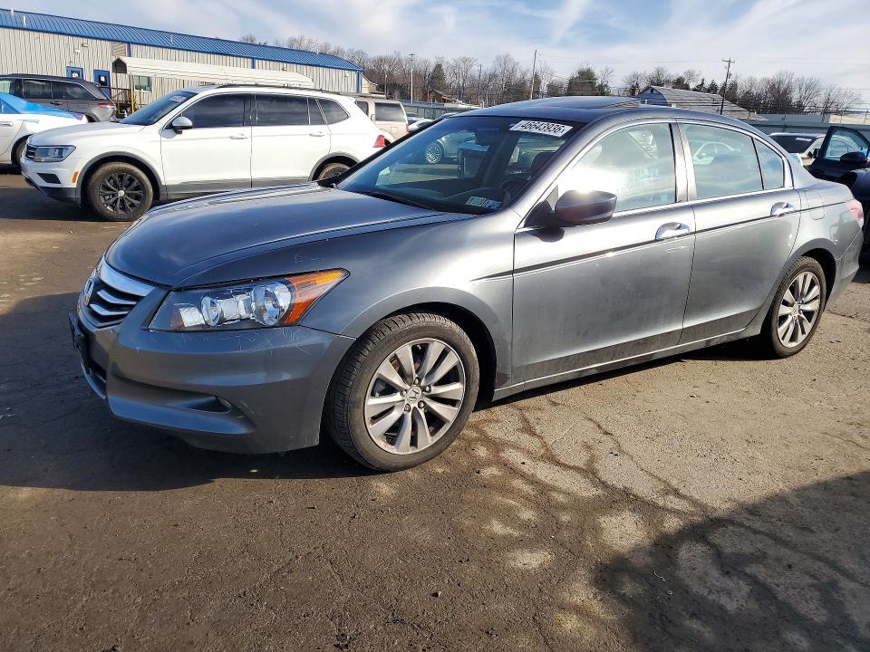 2012 Honda Accord მანქანა იყიდება აუქციონზე, vin: 1HGCP3F88CA015692, აუქციონის ნომერი: 46643936