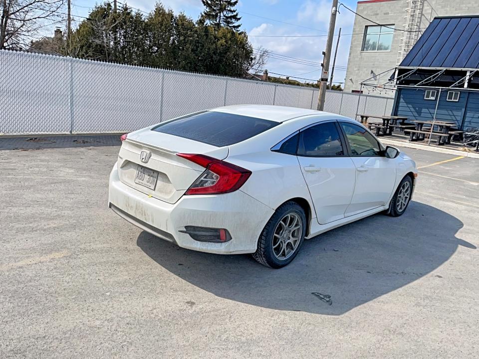 Продаж на аукціоні авто 2017 Honda Civic, vin: 2HGFC2F50HH029782, номер лоту: 48209326