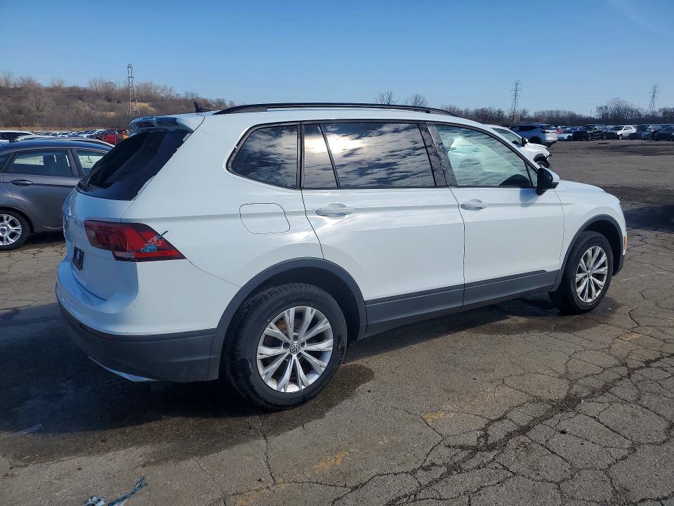 Продажа на аукционе авто 2020 Volkswagen Tiguan, vin: 3VV1B7AX8LM113443, номер лота: 46710756