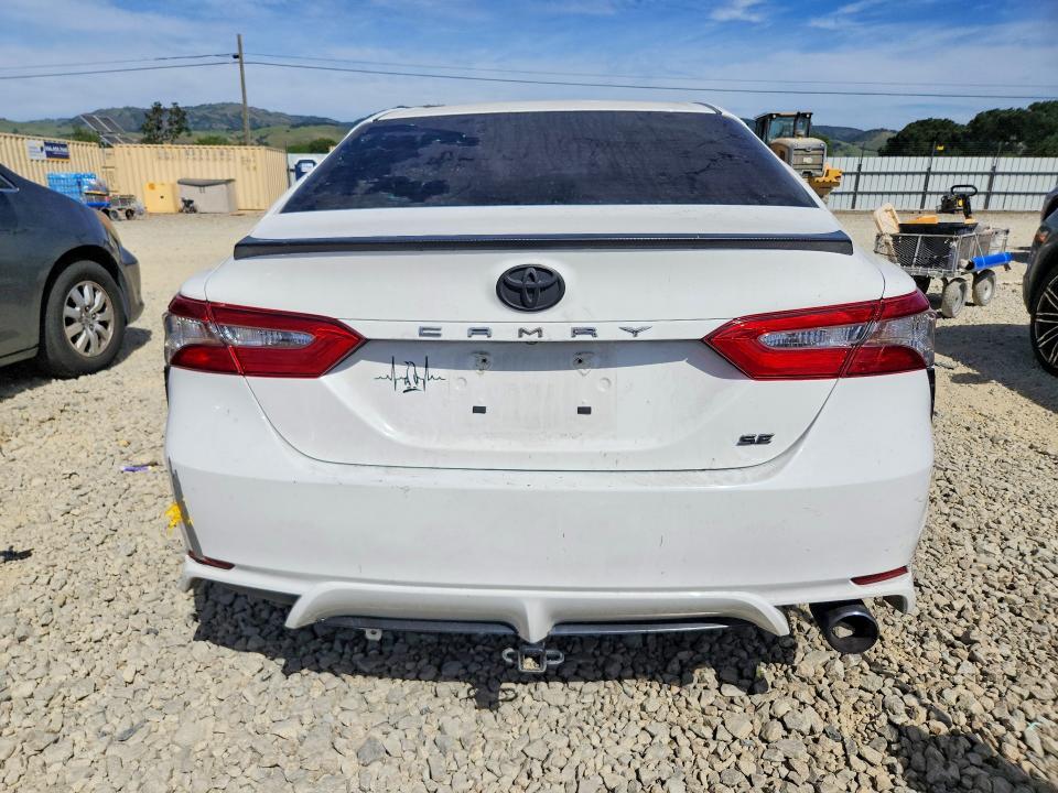 47415946 :رقم المزاد ، JTNB11HK5J3034769 vin ، 2018 Toyota Camry مزاد بيع