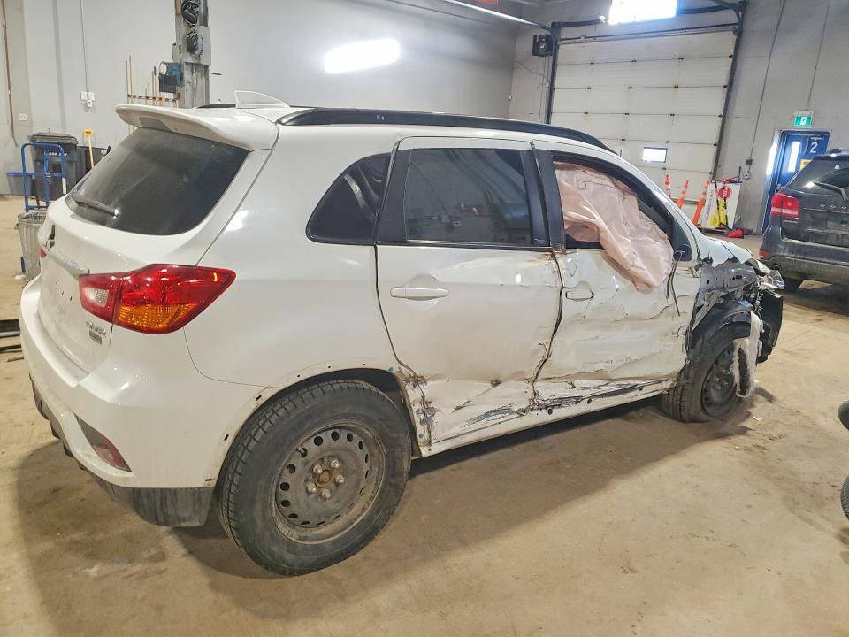 41785126 :رقم المزاد ، JA4AJ4AW0JU603630 vin ، 2018 Mitsubishi Rvr مزاد بيع