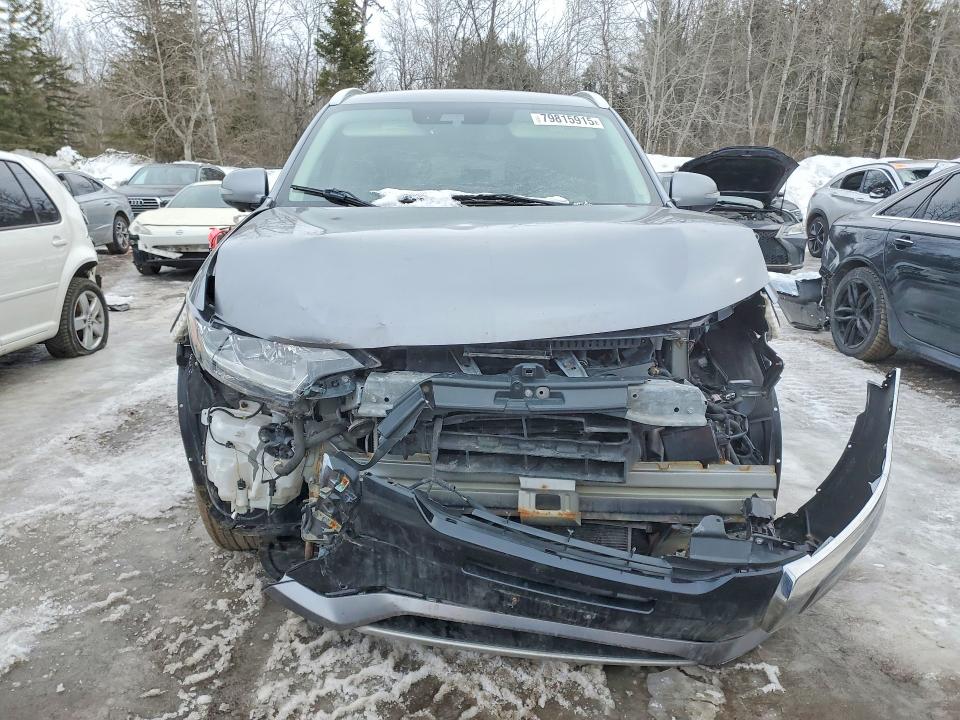 79815915 :رقم المزاد ، JA4J24A55JZ620866 vin ، 2018 Mitsubishi Outlander مزاد بيع