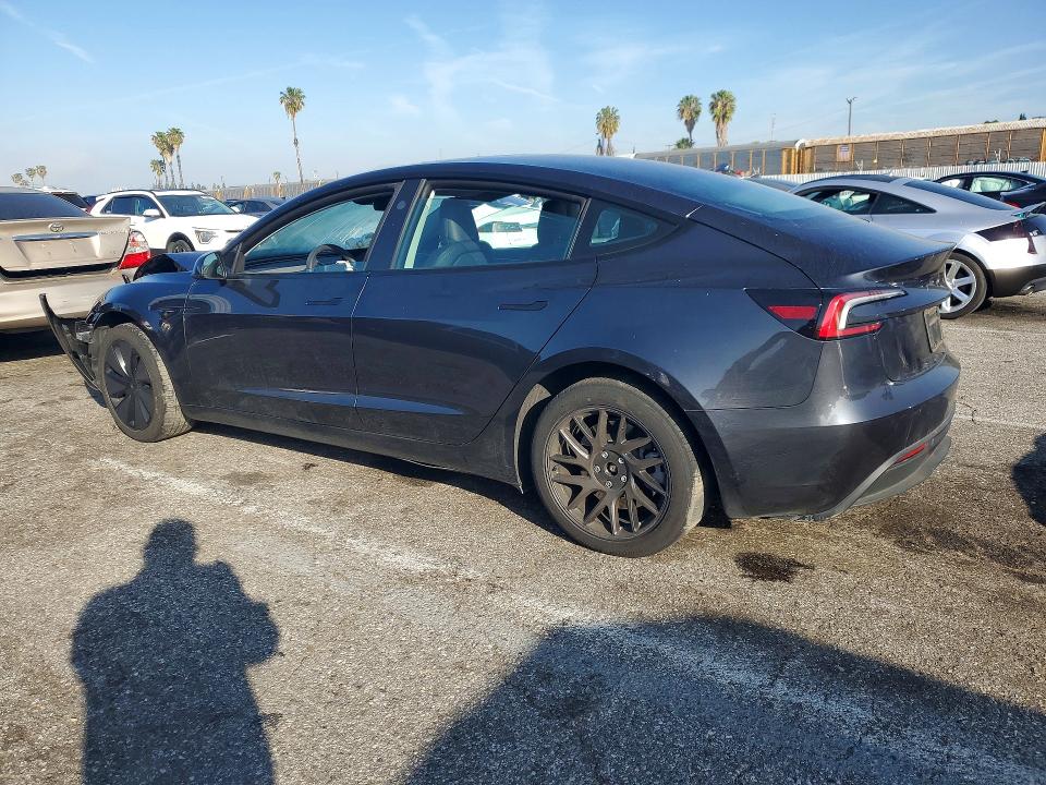 2025 Tesla Model 3 მანქანა იყიდება აუქციონზე, vin: 5YJ3E1EA8SF965232, აუქციონის ნომერი: 79126205