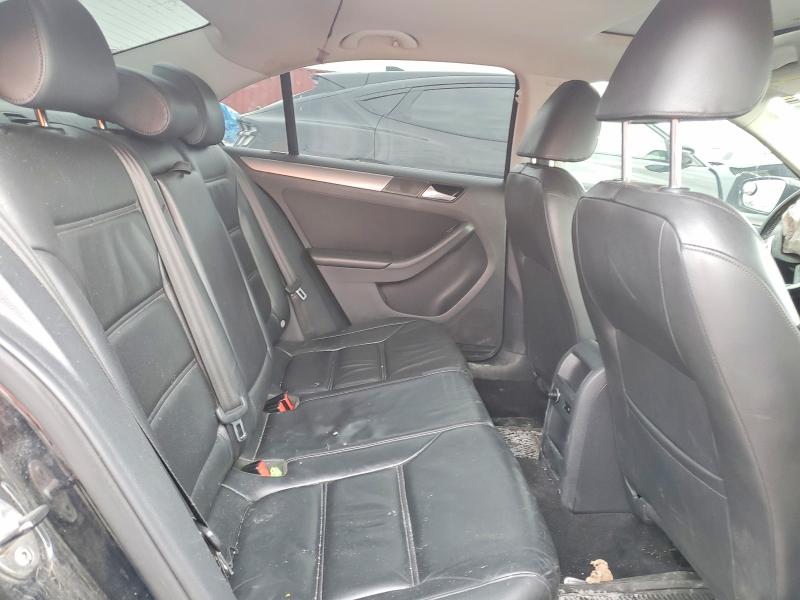 46717526 :رقم المزاد ، 3VWL07AJXEM336415 vin ، 2014 Volkswagen Jetta Sel مزاد بيع
